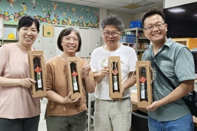 114.09.26-家長會長送教師節禮物圖片